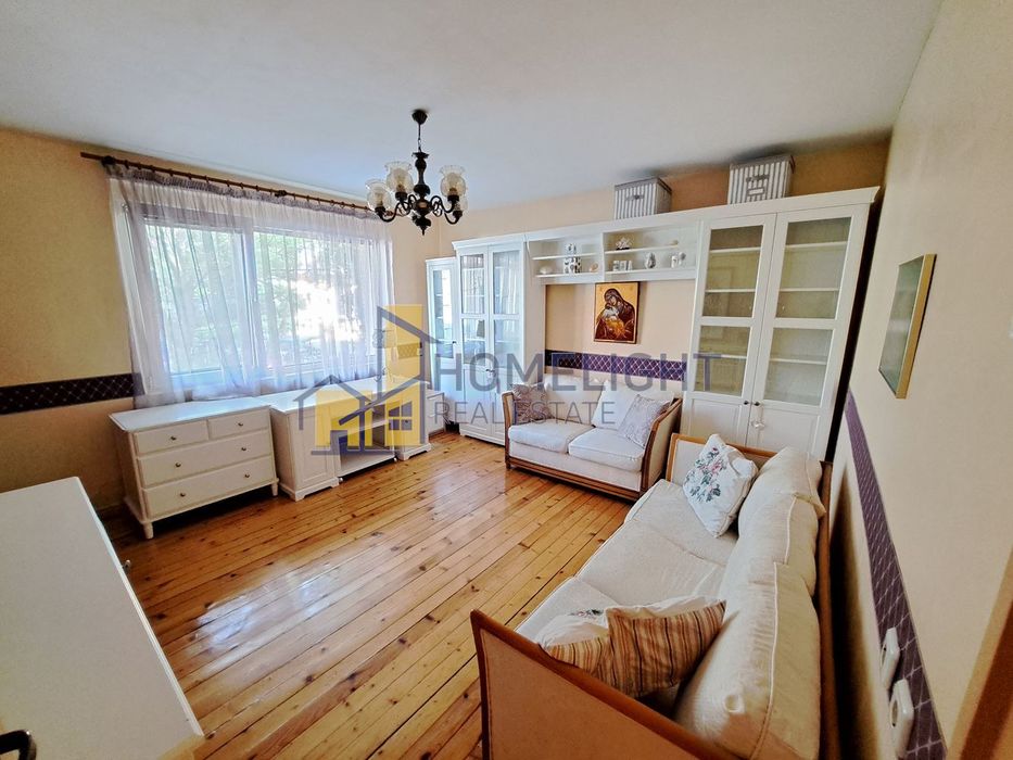 Продава се Тристаен апартамент в София, Разсадника - 139 кв.м за 1216 €/кв.м - Снимка #1