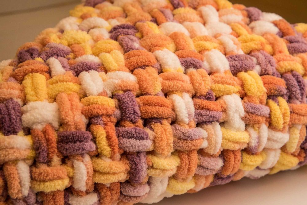 Пухено бебешко одеало от прежда Alize Puffy