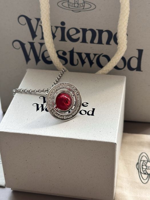 Vivienne Westwood гердан