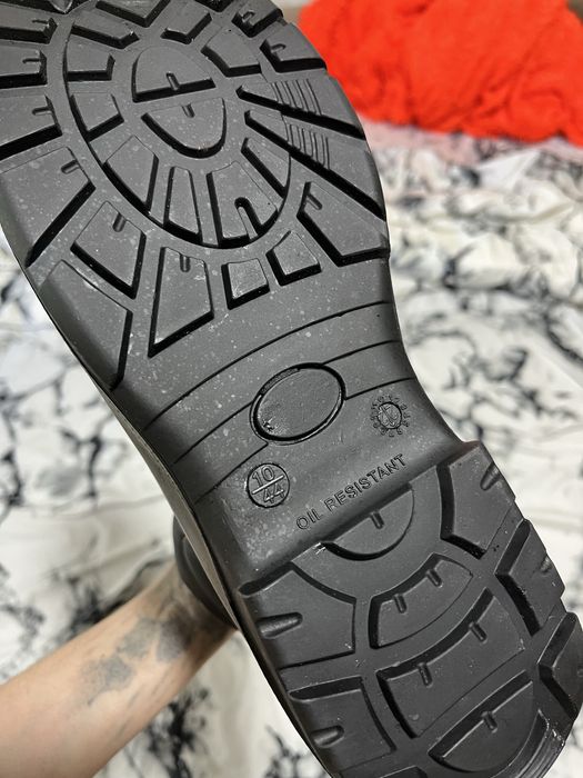 Продам спец одежду