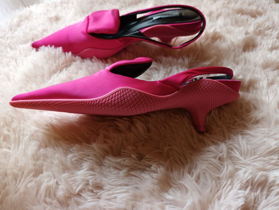 Prada сандали сатен