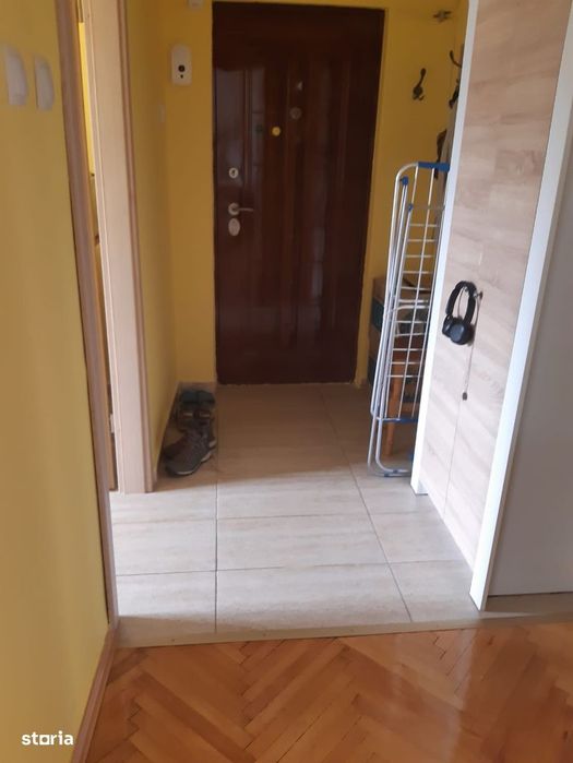 PF vand apartament 3 camere decomandate, Str. Rovine