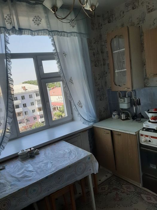 Продам 1,5 Пр. Назарбаева 48(сталинка)!