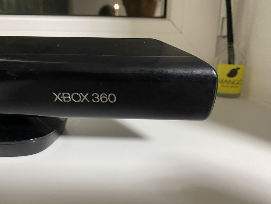 Xbox 360 KINECT почти новый