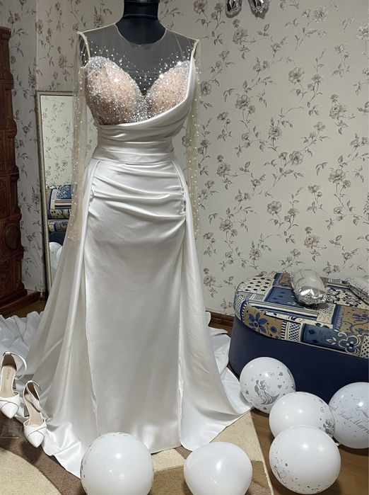 Rochie de mireasa tip sirenă