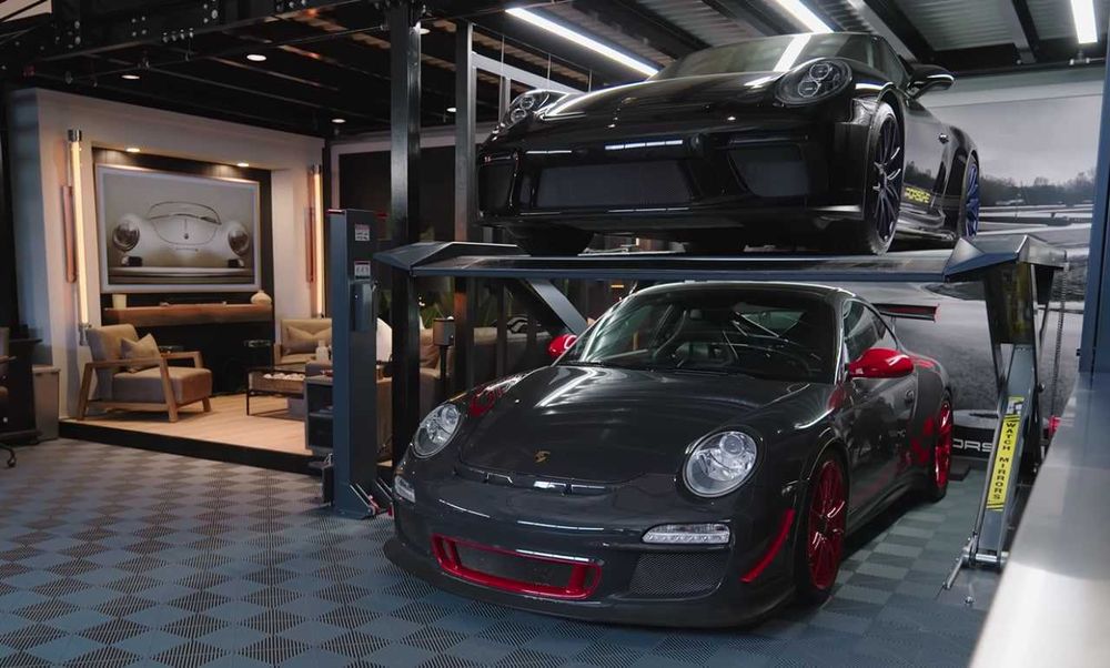 Эксклюзивный гидравлический паркинг для коллекции суперкаров