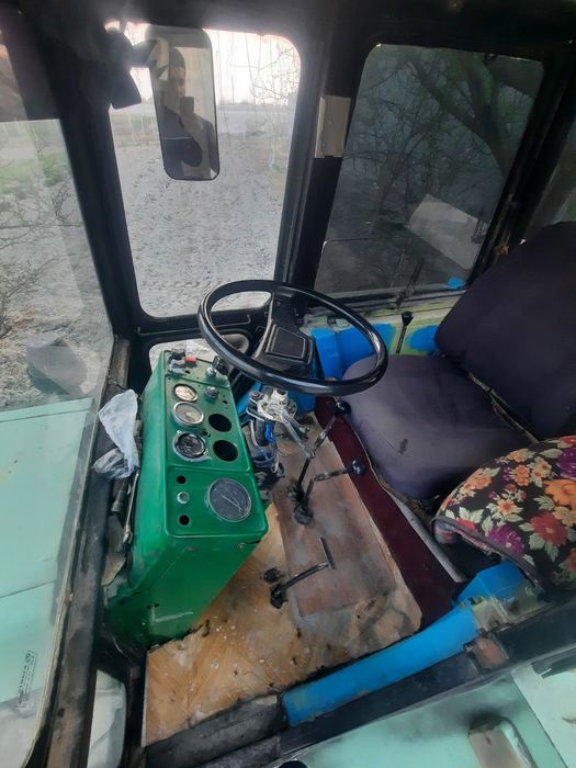 Traktor ttz 80 sotiladi