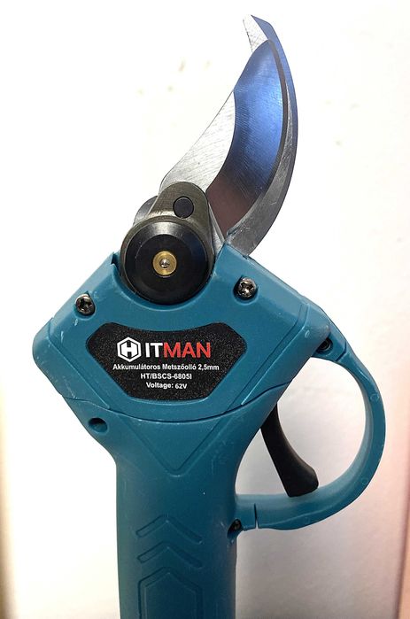 Foarfeca HITMAN 62V, lame 25 mm, 279 lei