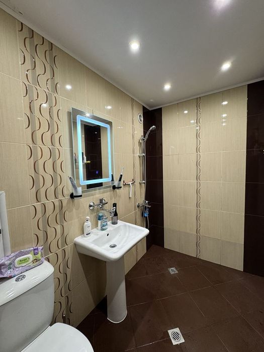 Продава се Двустаен апартамент в София, Люлин 5 - 75 кв.м за 2214 €/кв.м - Снимка #8