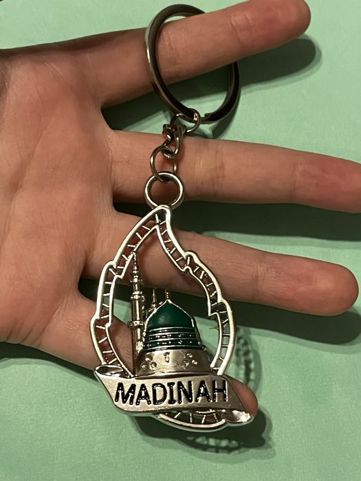 Брелки, из Медины, Парижа