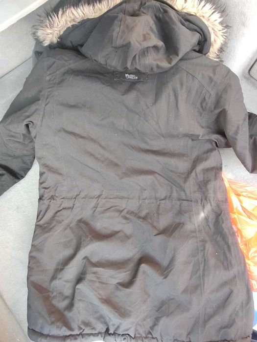 Дамско Яке Fjallraven Nuuk Parka , M размер