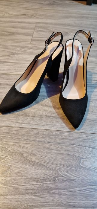 Vand pantofi slingback negri