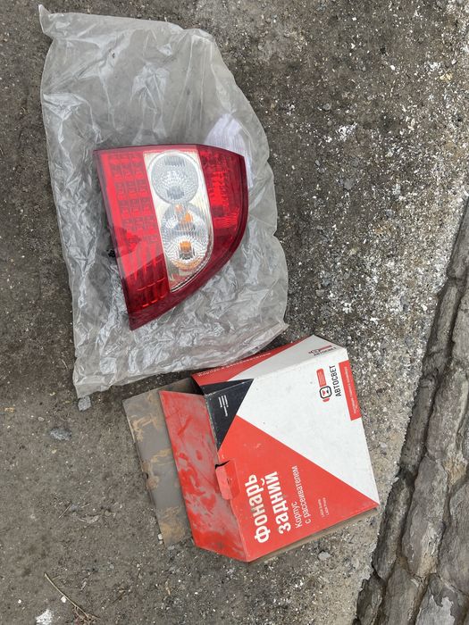 Задни фонарь приора