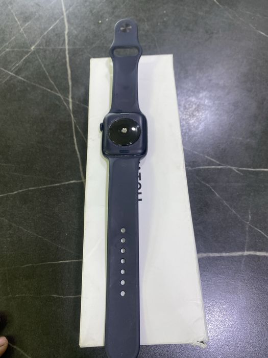 Продам apple watch se 2