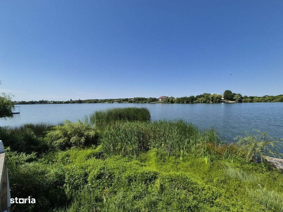 Priveliste spre lac!