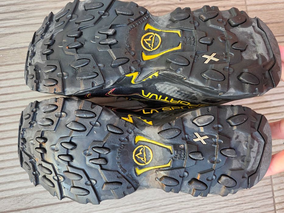 La Sportiva Туристически обувки, планинско бягане