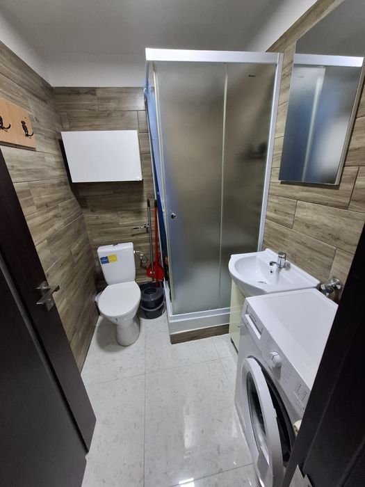 Inchiriez garsonieră