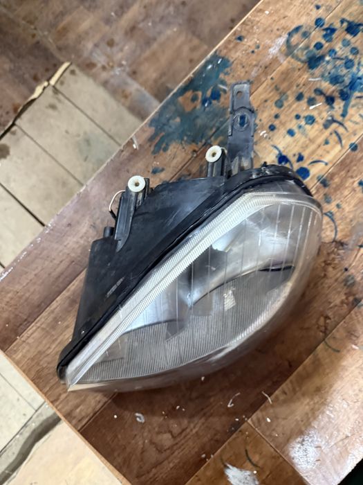 Фара приора левая бош