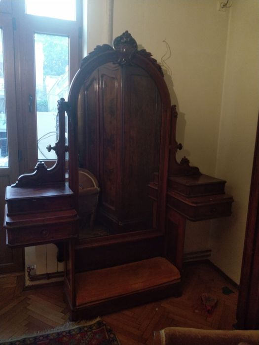 Mobila stila Bidermayer lemn de cireș