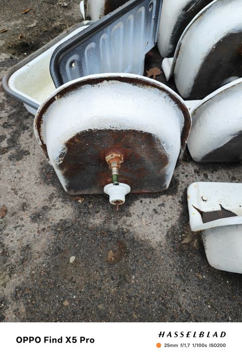 Vând chiuveta de fonta