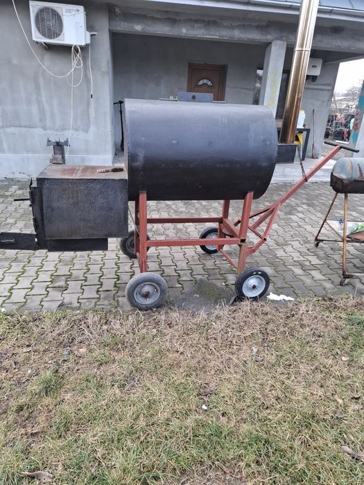 Smoker slow cooking  grătar