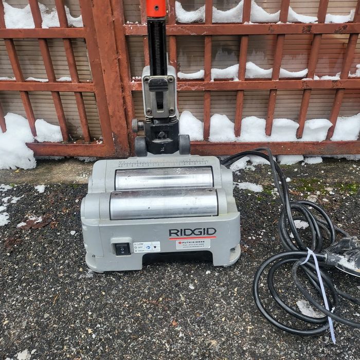 Mașină de tăiat țeavă Ridgid PC 116