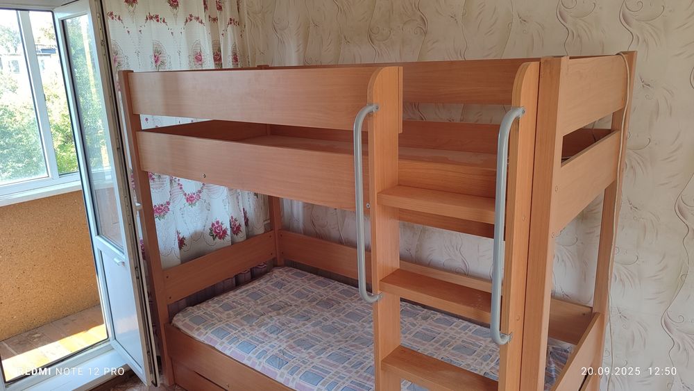 Кровать двухъярусная 200х100