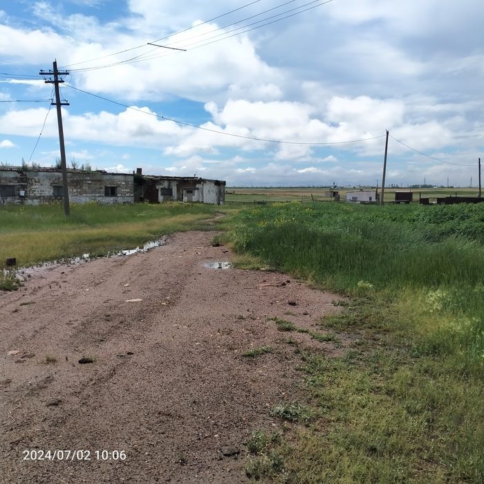 Подхоз в селе Чаглинка,  срочно, торг