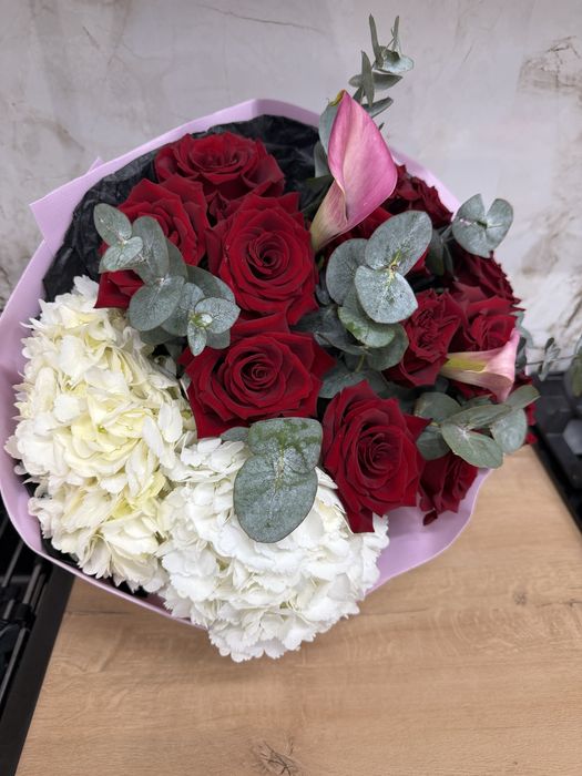 Букет цветов с магазина Nazy