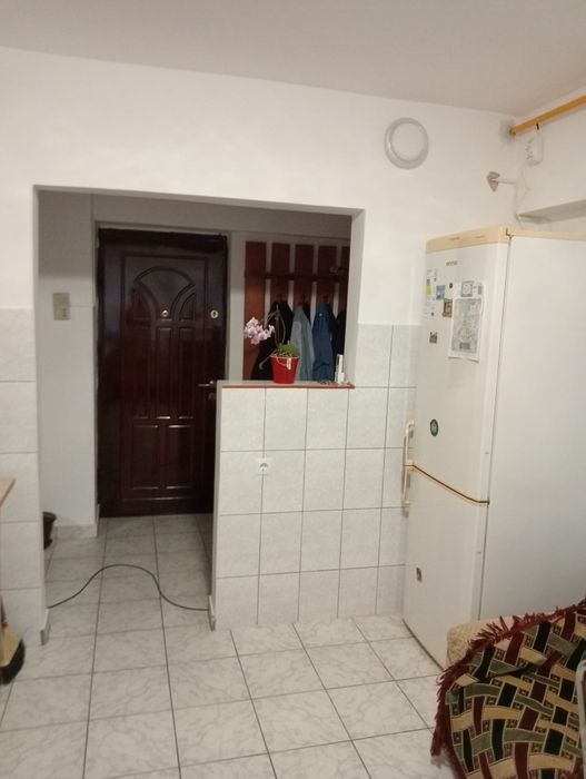 Apartament cu 2 camere decomandat
