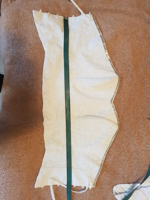 Бяла къса рокля по поръчка