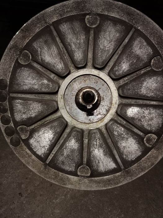 Продам вариатор от снегохода