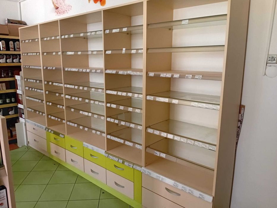 Mobilier pentru plafar, farmacie si orice alta activitate cu expunere produse