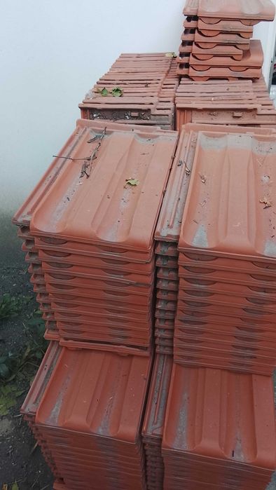 Vând țiglă ceramică