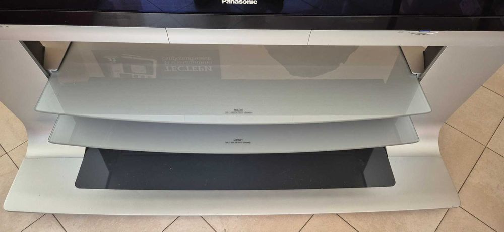 Продавам плазмен телевизор Panasonic 50 инча + стойка - 150 евро