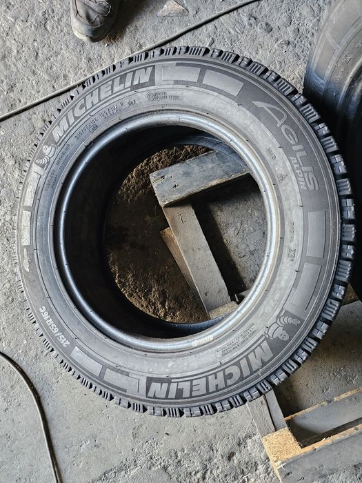 4 anvelope iarna 215 65 16C Michelin Agilis 2022