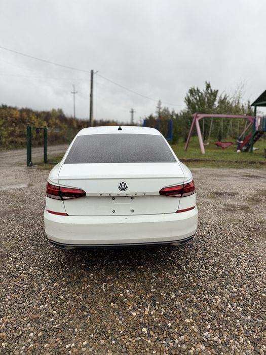 Volkswagen Passat 2021 Facelift Avariat