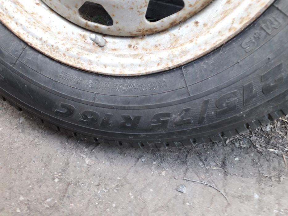 Продам колеса с уаз зимние