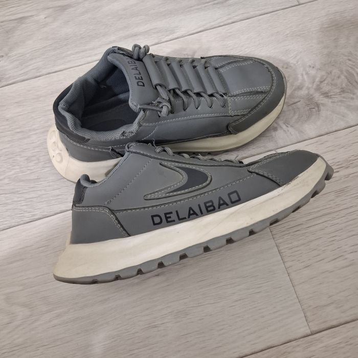 Кроссовки на мальчика