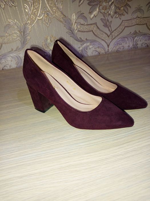 Bardoviy poshnali tufli