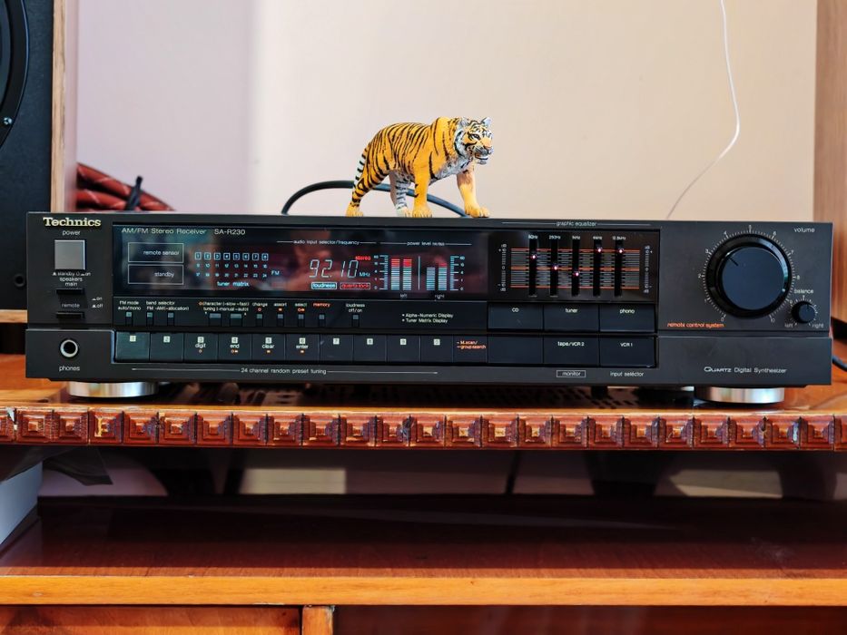 Technics SA-R230. Receiver din vremuri de aur. Ca nou. Preț fix ...