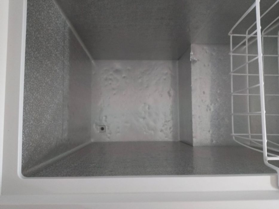 Продам морозильную камеру