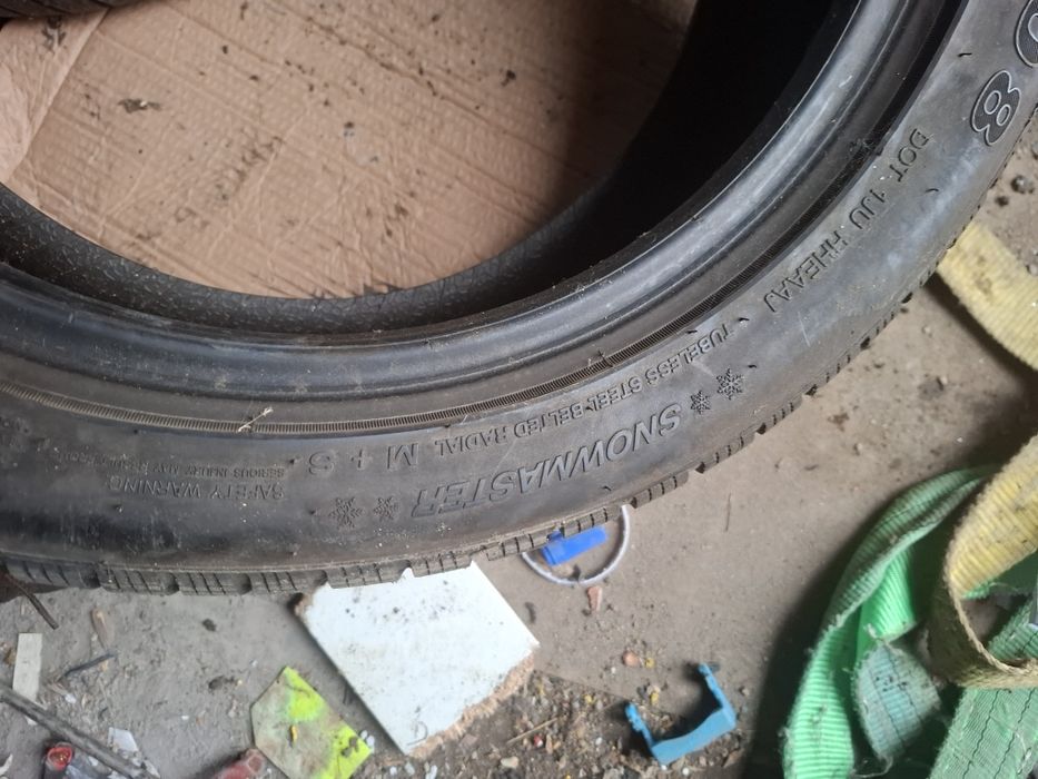 Vand 2 anvelope 195 50 16 ca noi de iarna dot 2020