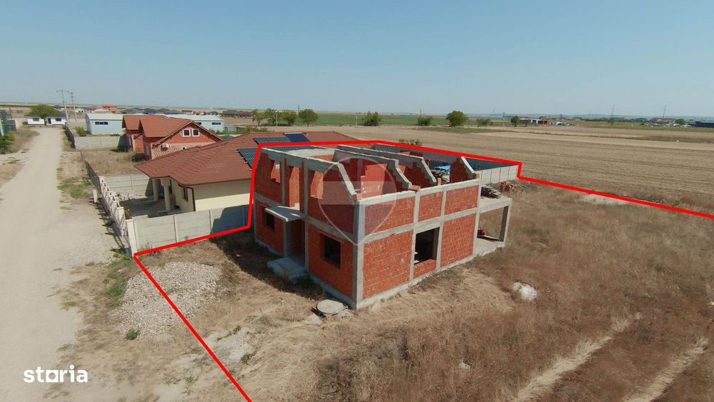 Casă la roșu de vânzare, 138 mp utili – Livada, Bihor