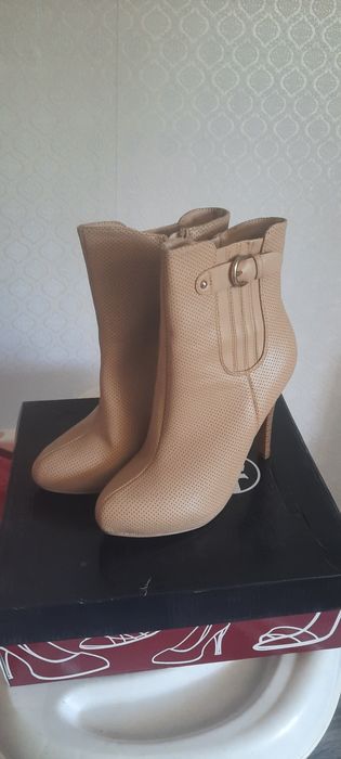 Срочно продам новый обувь