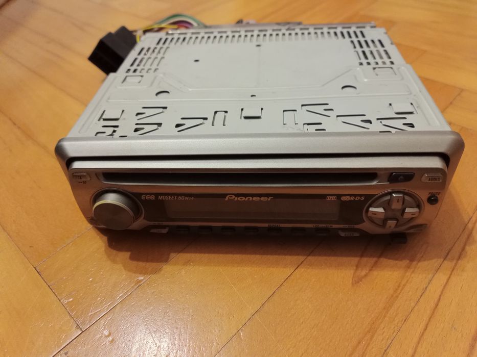 Авто CD  плеар Pioneer DEH-2700 R