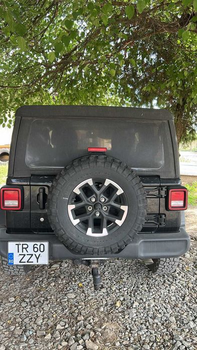 Jeep Wrangler 3.6 V6, cutie manuală