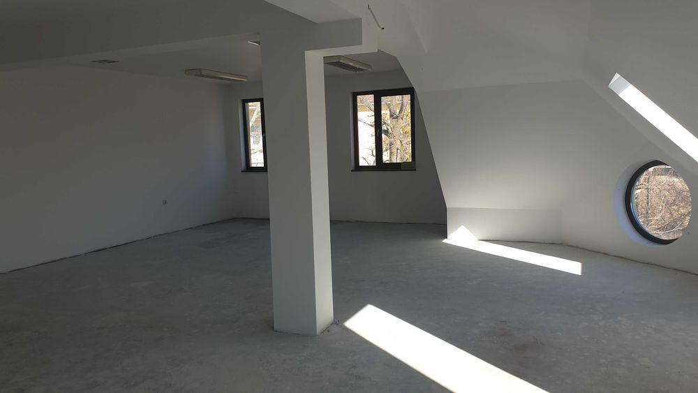 Продава се Офис в Карлово - 83 кв.м за 718 €/кв.м - Снимка #6