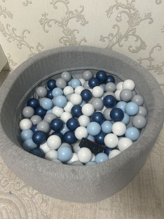 Продам сухой бассейн