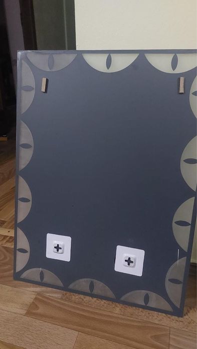 Продам зеркало настенное